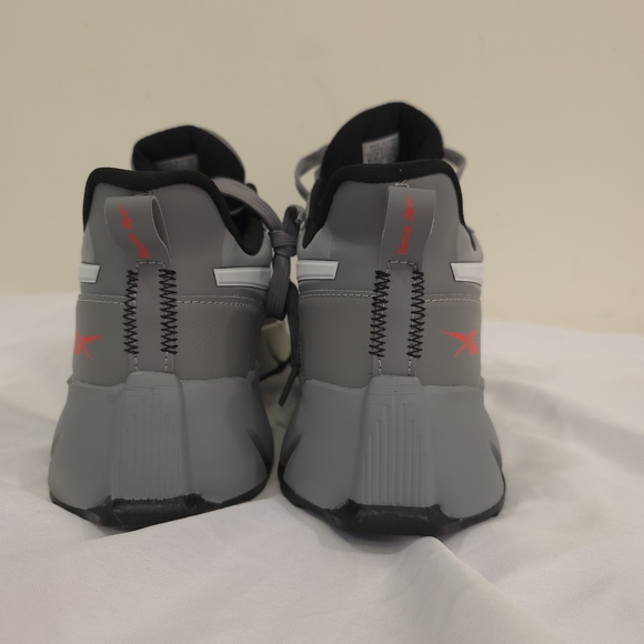 Reebok Men's Gray Athletic Shoes - Picture 4 of 9